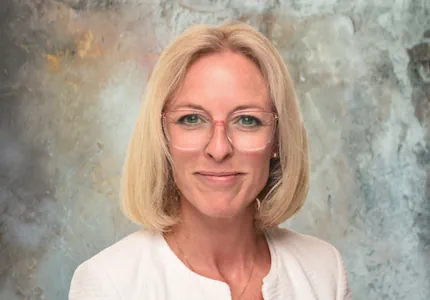 Portraitfoto der Hamburger Rechtsanwältin Merle Lerdon